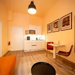 Llr Design Am Bahnhof - Palermo Peach דירה *