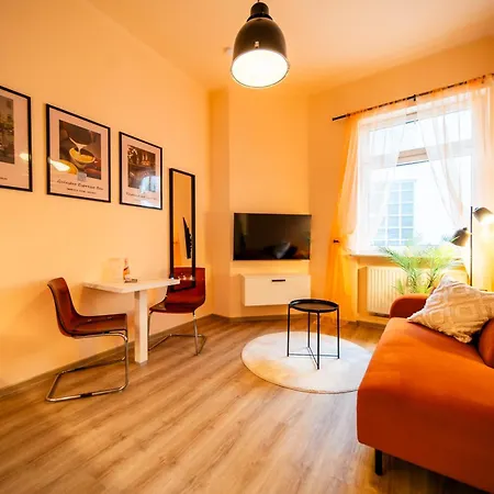 Llr Design Am Bahnhof - Palermo Peach Apartment